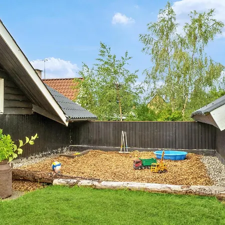 Amazing In Faaborg With Wifi Feriehus